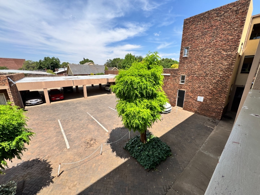 1 Bedroom Property for Sale in Potchefstroom North North West